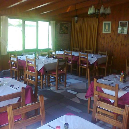 La Portela de Valcarce Hostal El Peregrino المظهر الخارجي الصورة